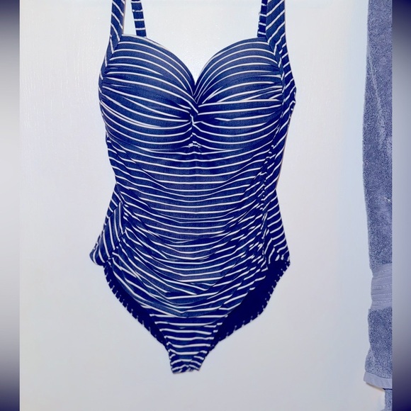 Nip Tuck Women's Swim Joanne One Piece Swimsuit blue & white Stripes size 10 - Picture 4 of 13